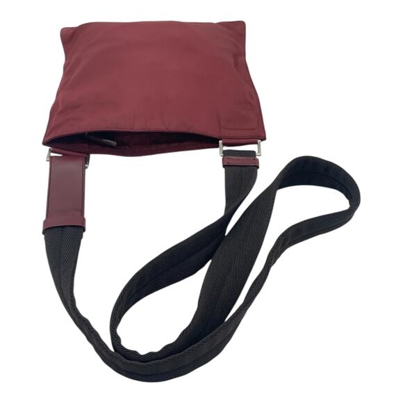 Prada Vela Flat Messenger Bag Triangle Logo Bordeaux Red Nylon Plate - Picture 5 of 14